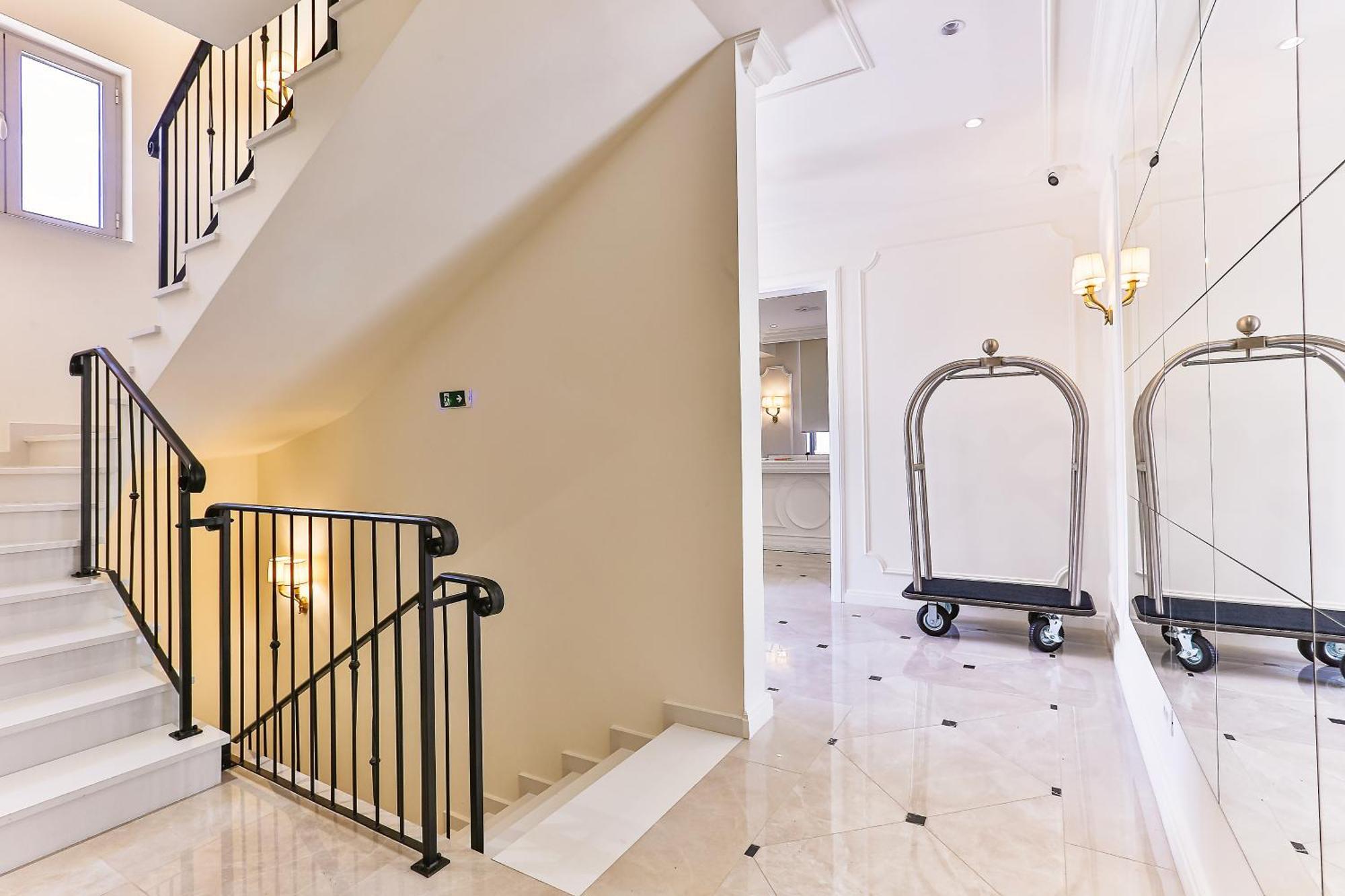 בודווה Hotel Eden מראה חיצוני תמונה